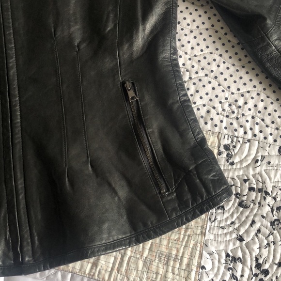 Banana Republic Genuine Black Leather Like New Size Small - Picture 3 of 7